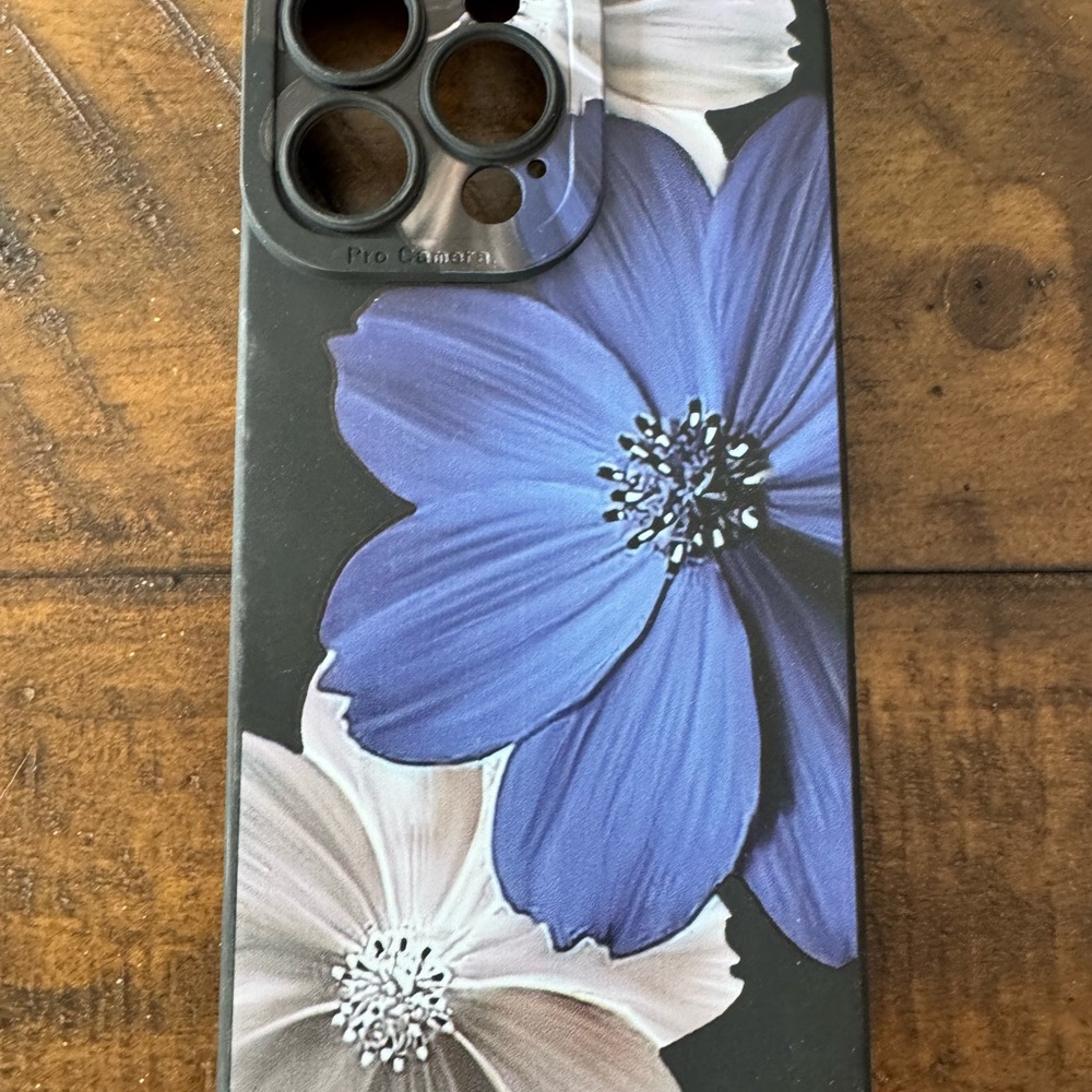 Floral Blue & Cream Phone Case - Unbranded